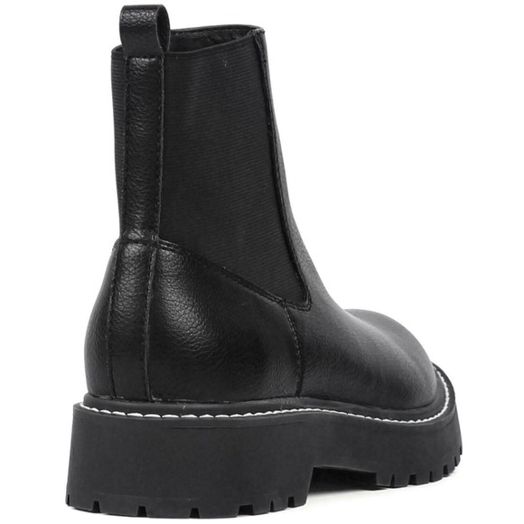 *LAST ONE* DV by Dolce Vita Lobera Chelsea Slip On Boots Black - Picture 2 of 9